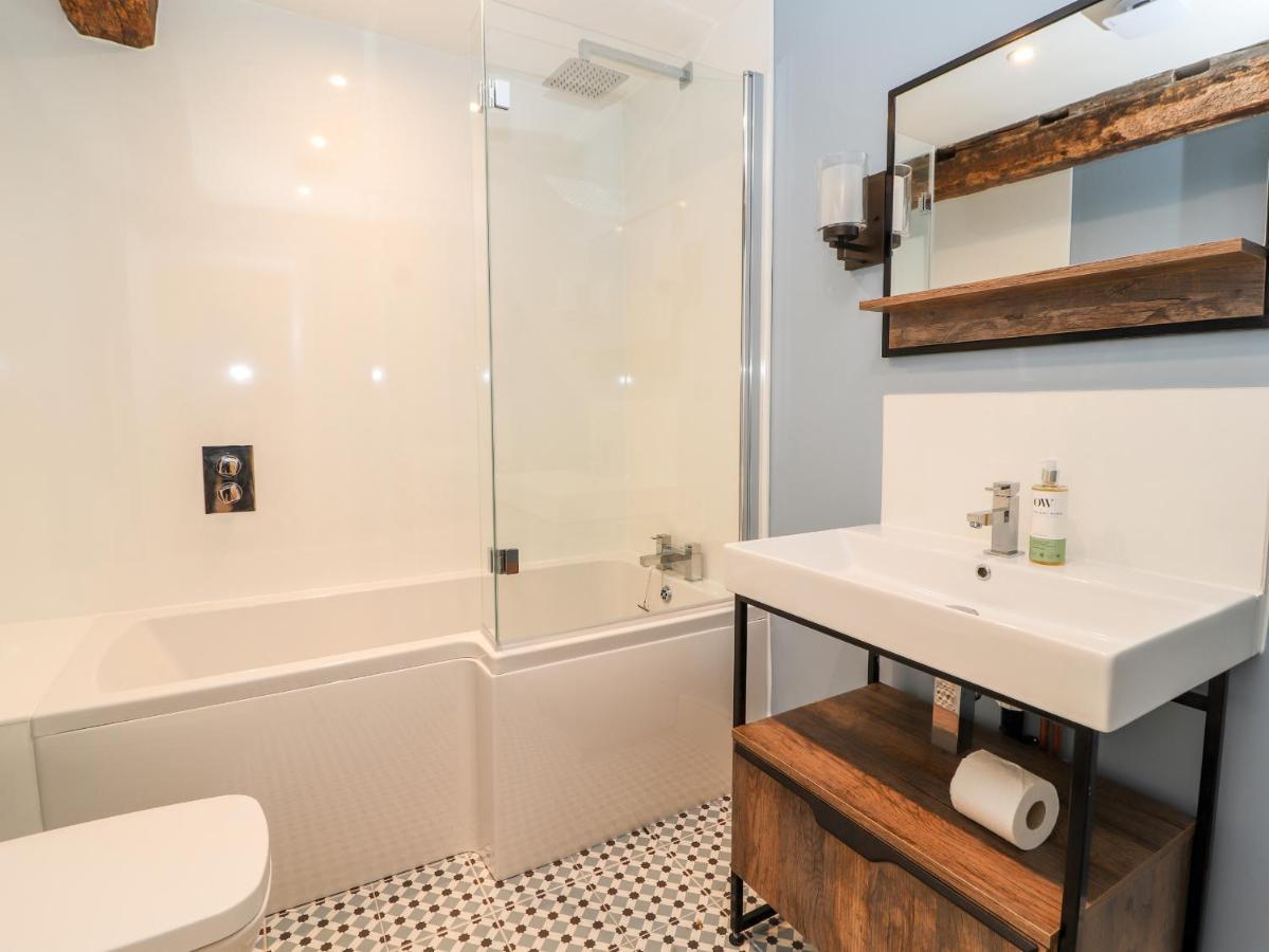 Legh Oaks Farm Villa Knutsford Bagian luar foto