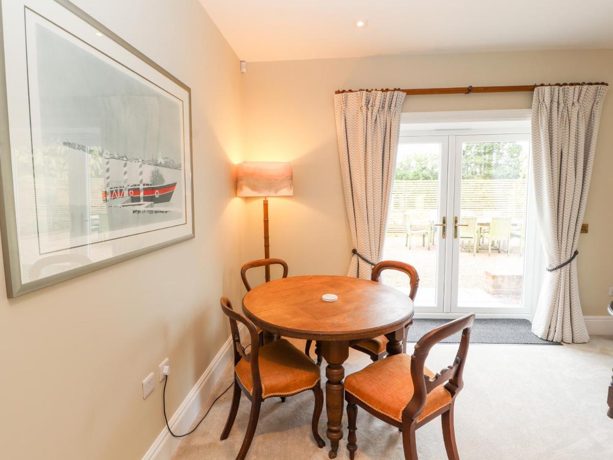 Legh Oaks Farm Villa Knutsford Bagian luar foto