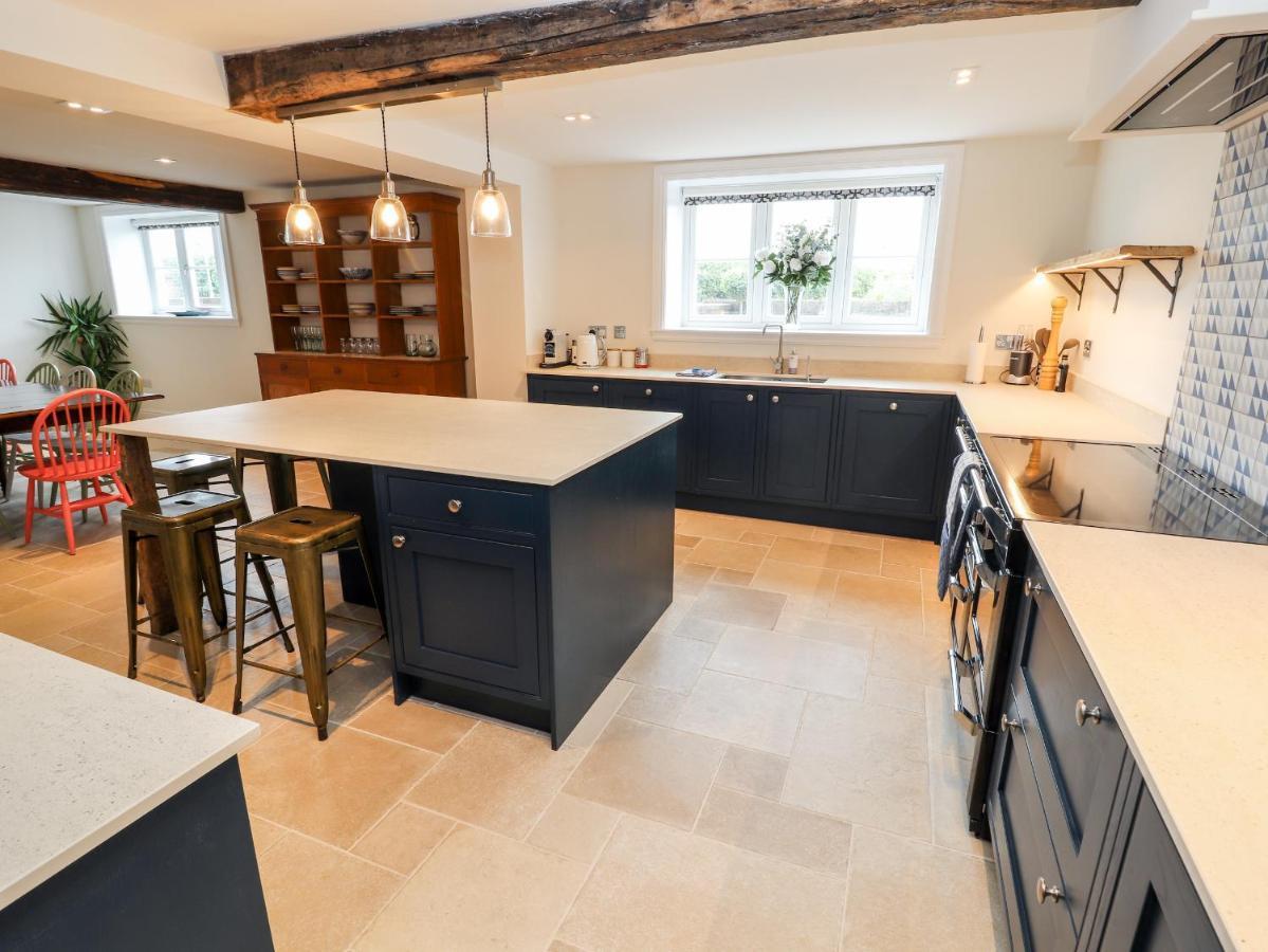 Legh Oaks Farm Villa Knutsford Bagian luar foto