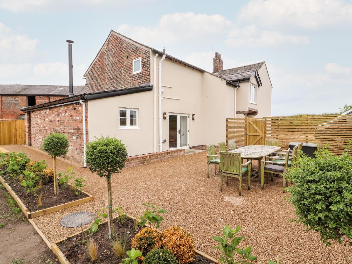 Legh Oaks Farm Villa Knutsford Bagian luar foto